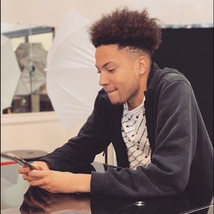 Meet your Posher, Isaiah